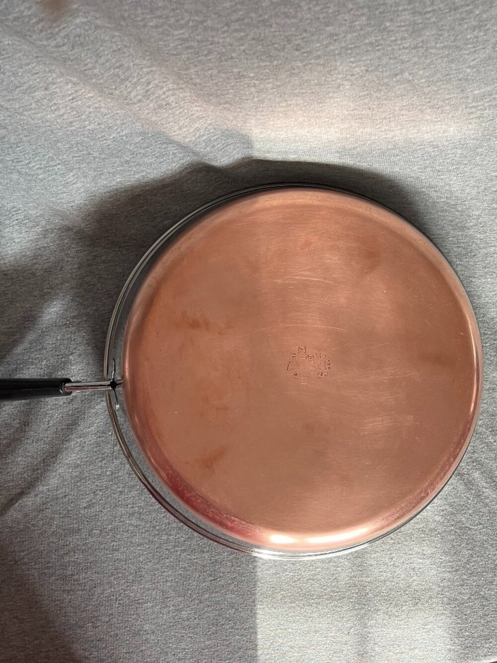 Revere Ware 1801 12 inch Copper Clad Bottom Skillet and Lid, Clinton Ill - Picture 9 of 12
